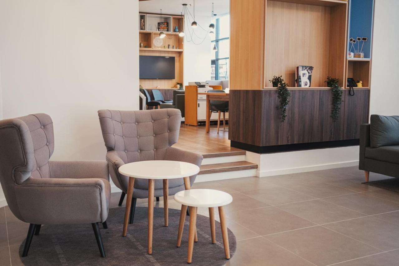 Holiday Inn Bucharest - Times, An Ihg Hotel Экстерьер фото