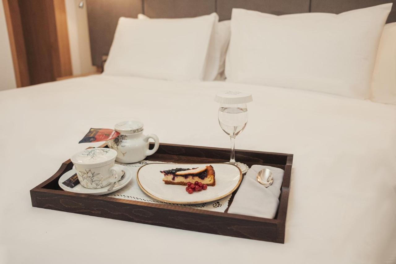 Holiday Inn Bucharest - Times, An Ihg Hotel Экстерьер фото