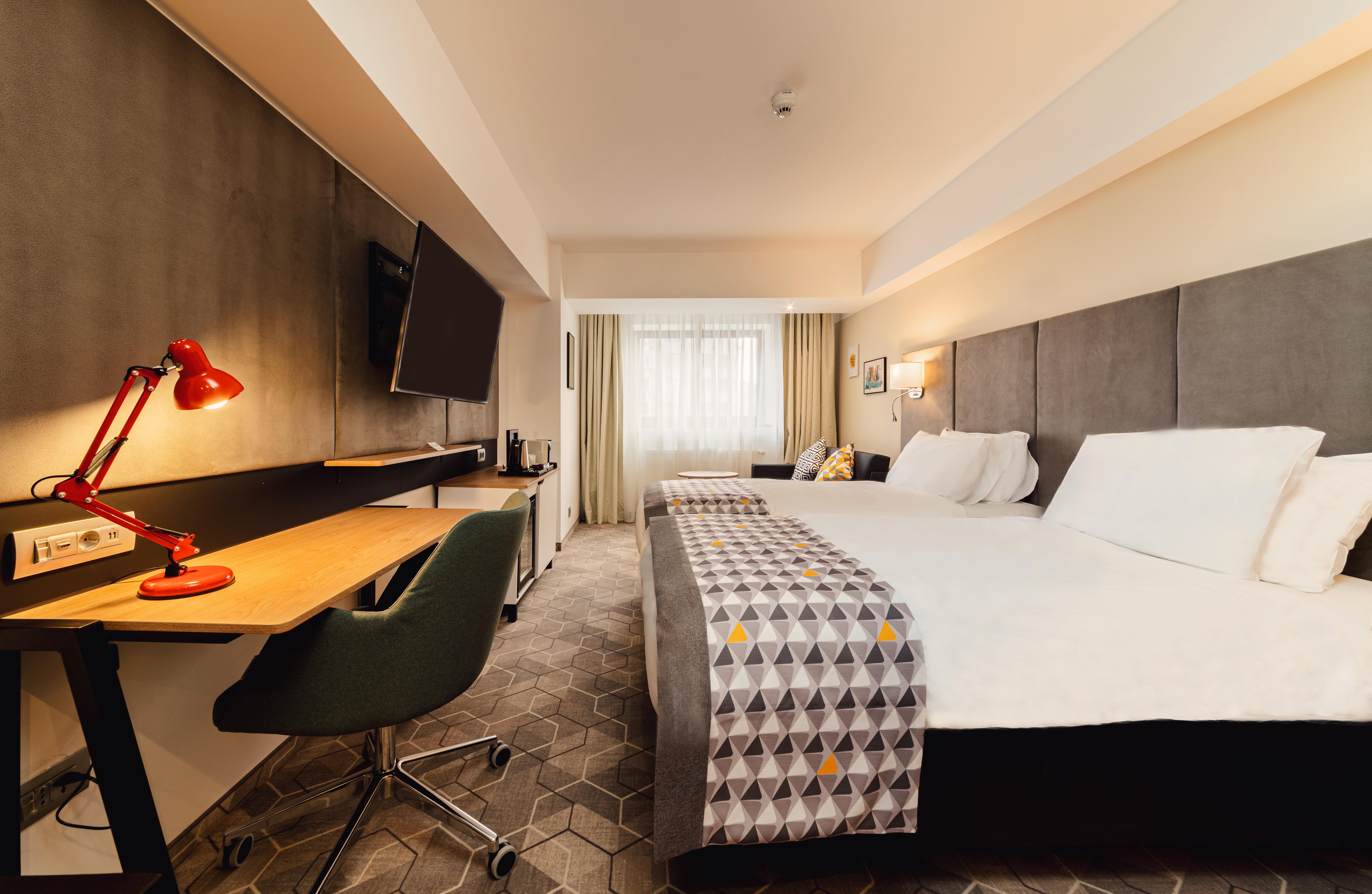 Holiday Inn Bucharest - Times, An Ihg Hotel Экстерьер фото