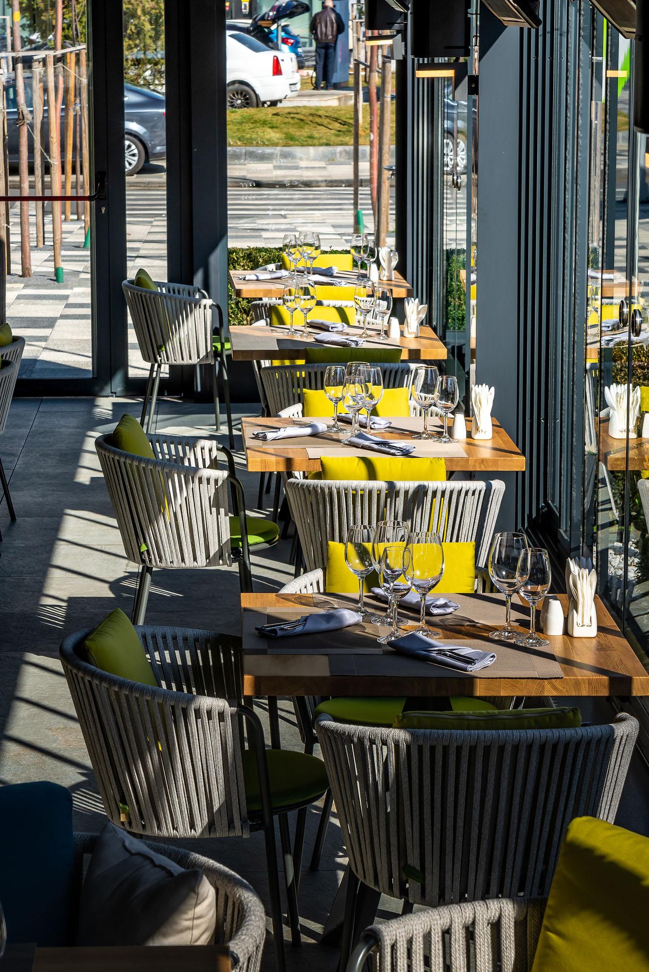 Holiday Inn Bucharest - Times, An Ihg Hotel Экстерьер фото