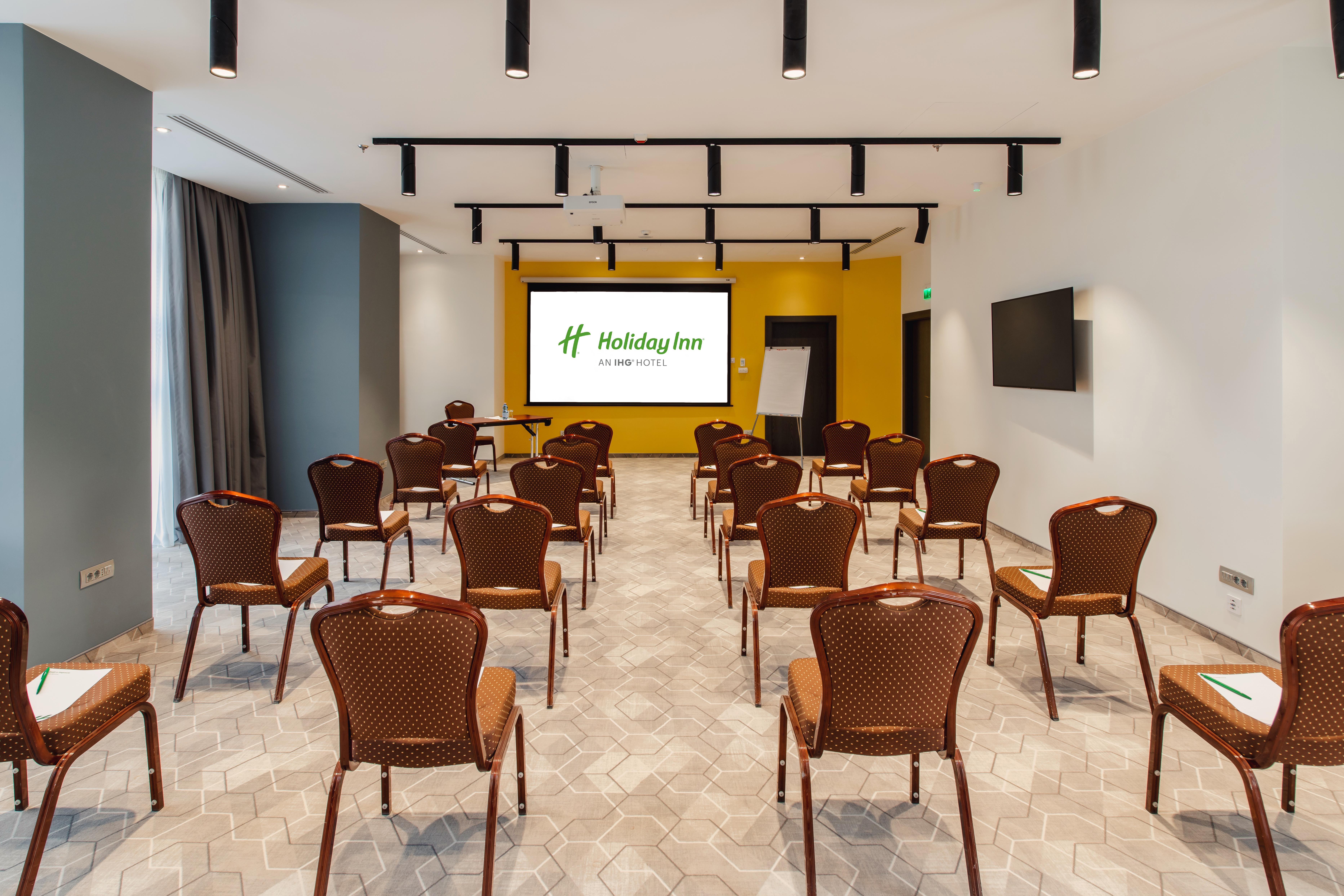 Holiday Inn Bucharest - Times, An Ihg Hotel Экстерьер фото