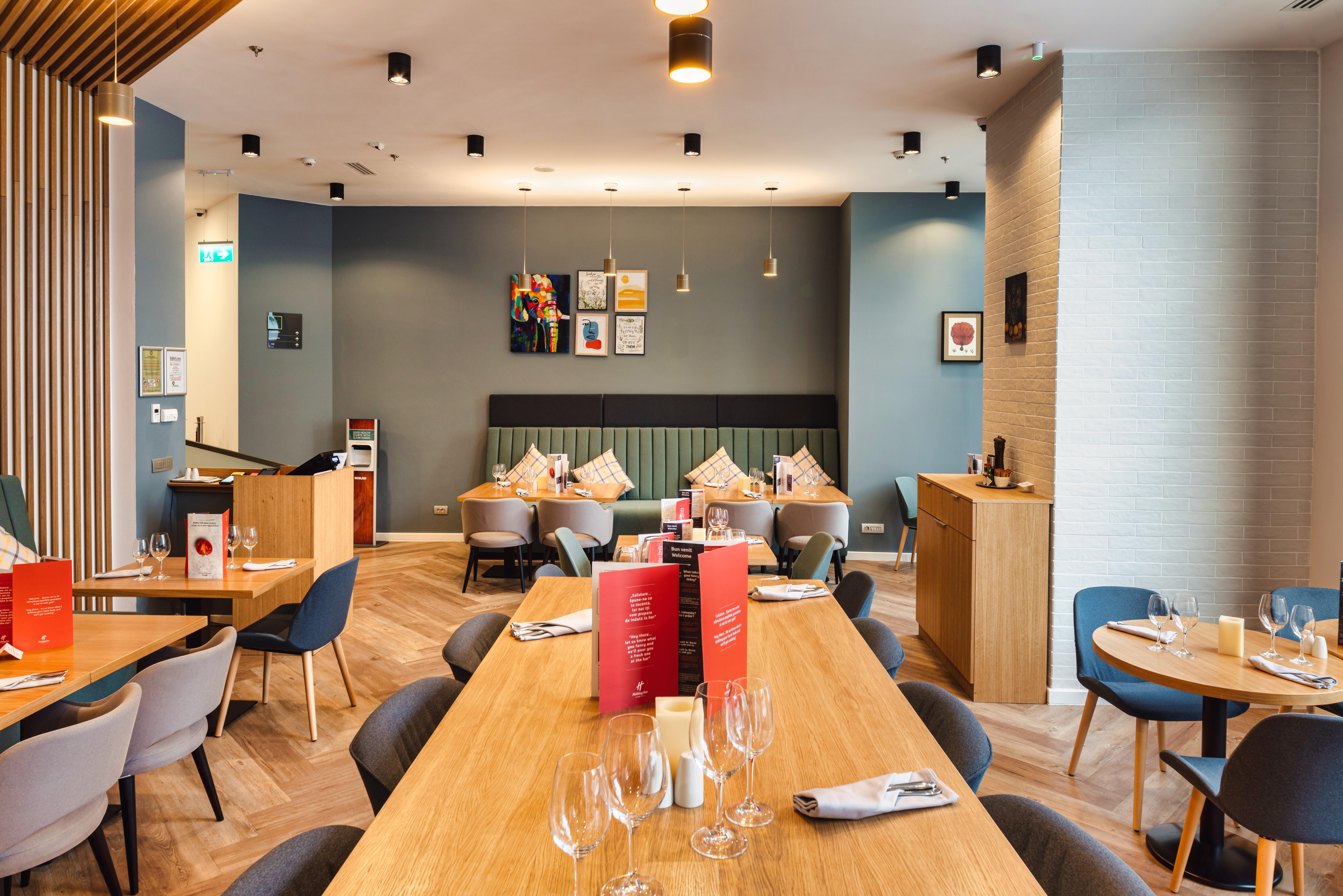 Holiday Inn Bucharest - Times, An Ihg Hotel Экстерьер фото